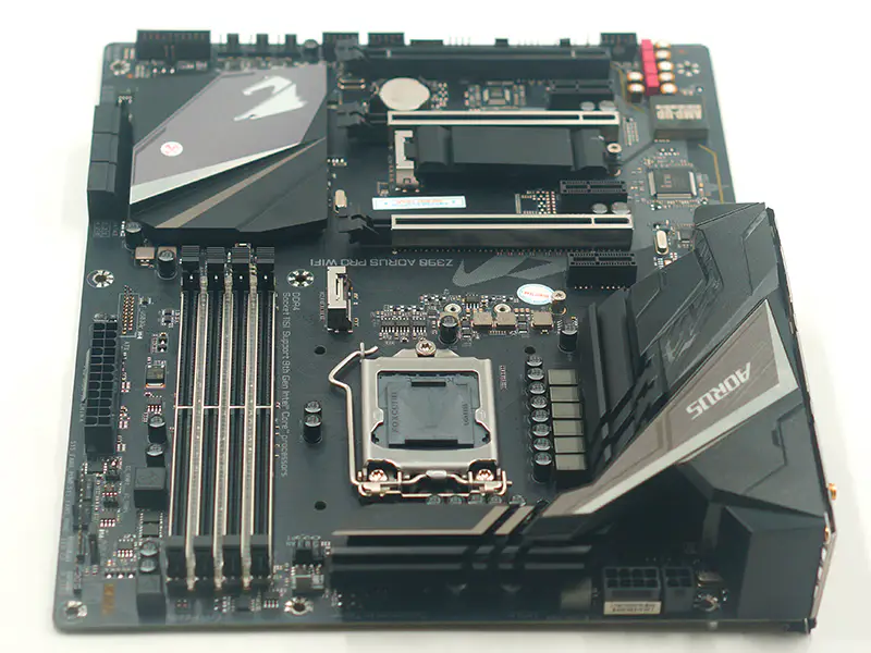 Gigabyte Z390 AORUS PRO WIFI alaplap